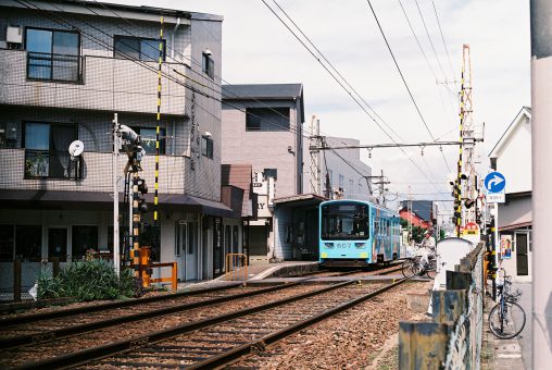 阪堺線船尾駅とモ601形電車 – Type 601 at Funao station