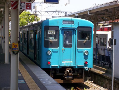 国鉄105系電車 – JNR 105 series train