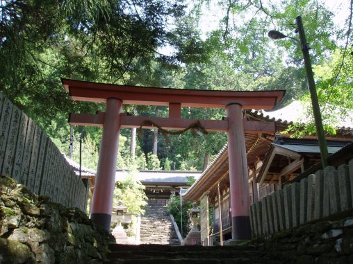 鞆淵八幡神社(3枚) – Tomobuchi Hachiman Shrine (3 pics)