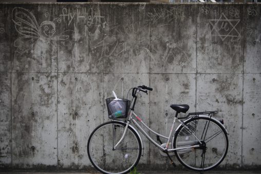 グラフィティと自転車 – Bike and graffiti