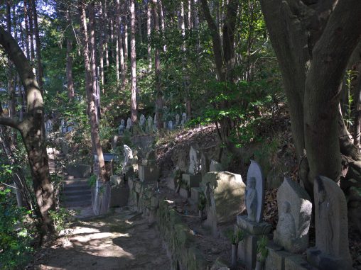 安養寺の地蔵群 – Jizo colony of An-yoji Temple
